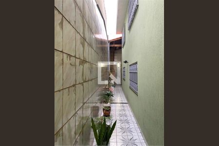 Casa à venda com 4 quartos, 150m² em Vila Nhocuné, São Paulo