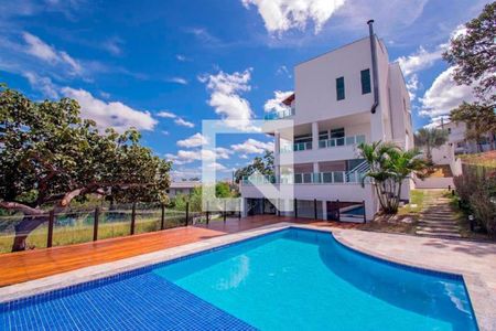 Casa à venda com 4 quartos, 460m² em Joá, Lagoa Santa