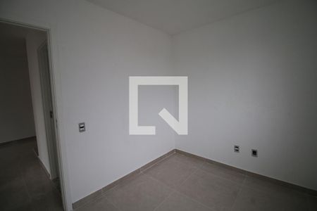 Quarto 2 de apartamento para alugar com 2 quartos, 42m² em Brás de Pina, Rio de Janeiro