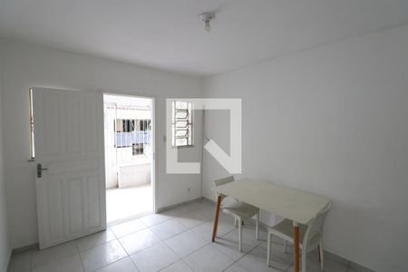 Sala de casa para alugar com 2 quartos, 90m² em Mutuá, São Gonçalo