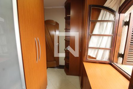 Closet de casa à venda com 3 quartos, 450m² em Vila Santa Clara, São Paulo