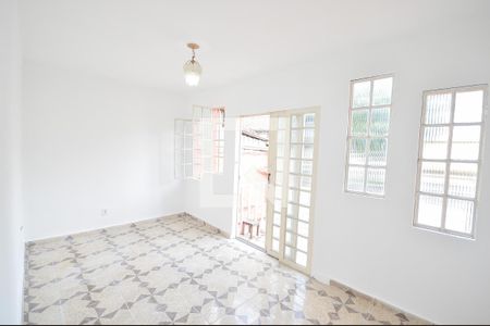 Casa à venda com 60m², 2 quartos e sem vagaSala