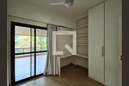 Quarto  de apartamento para alugar com 3 quartos, 104m² em Recreio dos Bandeirantes, Rio de Janeiro