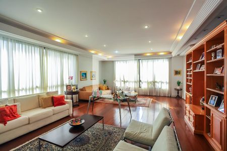 Apartamento para alugar com 430m², 4 quartos e 4 vagasSala