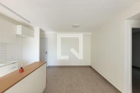 Sala de apartamento para alugar com 2 quartos, 45m² em Cambuci, São Paulo