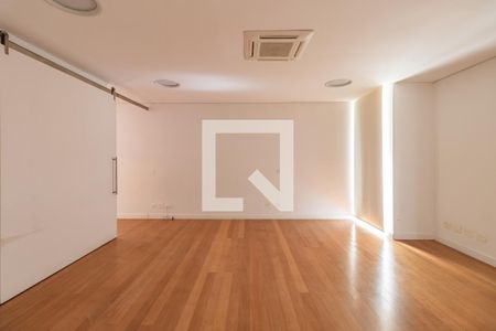 Sala de casa de condomínio à venda com 4 quartos, 800m² em Alphaville, Santana de Parnaíba