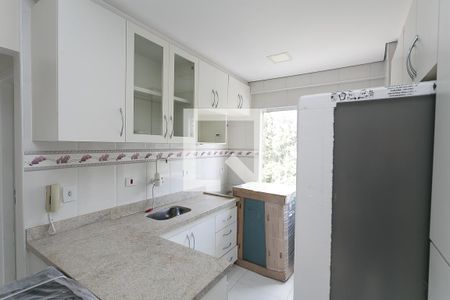 Sala / cozinha /serviço de apartamento à venda com 2 quartos, 57m² em Cidade Intercap, Taboão da Serra