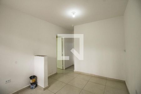 Sala/Cozinha de casa para alugar com 1 quarto, 64m² em Socorro, São Paulo