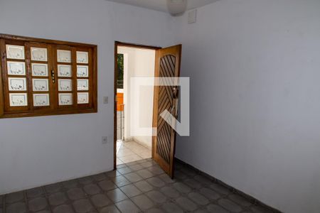 Sala de casa à venda com 2 quartos, 229m² em Taboão, Diadema