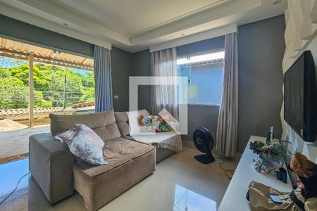 Sala 2 de casa para alugar com 3 quartos, 140m² em Jardim Virgínia, Guarujá