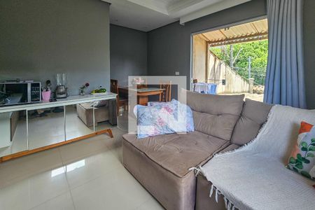 Sala 2 de casa para alugar com 3 quartos, 140m² em Jardim Virgínia, Guarujá