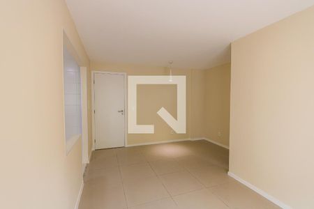 Sala de apartamento para alugar com 2 quartos, 79m² em Jacarepaguá, Rio de Janeiro