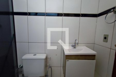 Banheiro de casa para alugar com 1 quarto, 34m² em Vila Lemos, Campinas