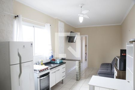 Sala cozinha  de kitnet/studio para alugar com 1 quarto, 44m² em Vila Caiçara, Praia Grande