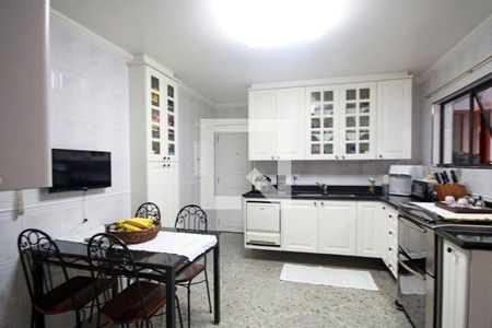 Apartamento à venda com 3 quartos, 153m² em Vila Madalena, São Paulo