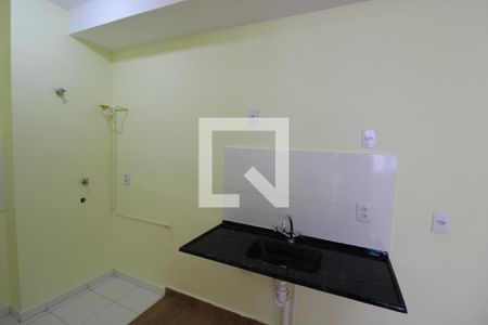 Sala/Cozinha de apartamento para alugar com 2 quartos, 37m² em Vila Diva, São Paulo