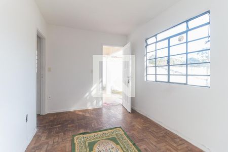 Sala de casa para alugar com 2 quartos, 100m² em Conjunto Habitacional Sao Sebastiao, Mogi das Cruzes