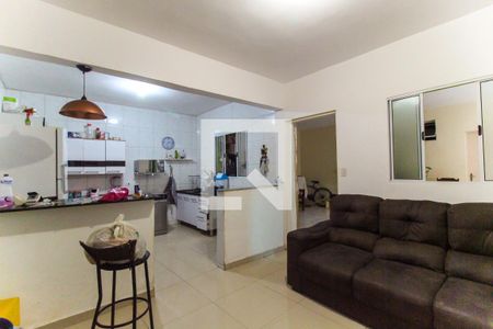 Sala/Quarto de casa para alugar com 1 quarto, 38m² em Vila Santa Inês, São Paulo