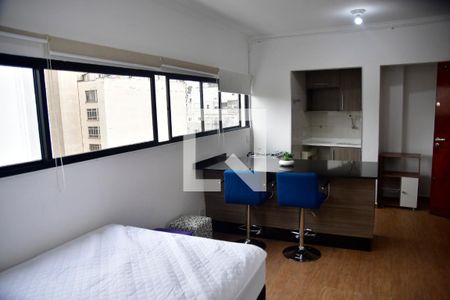 Sala/Quarto de kitnet/studio à venda com 1 quarto, 31m² em Sé, São Paulo