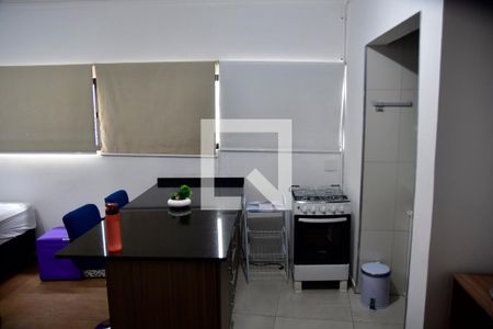 Cozinha de kitnet/studio à venda com 1 quarto, 31m² em Sé, São Paulo