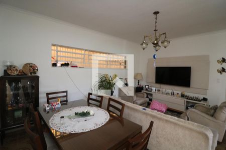 Sala de casa para alugar com 3 quartos, 200m² em Chácara Mafalda, São Paulo