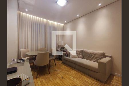 Apartamento à venda com 75m², 2 quartos e sem vagaSala