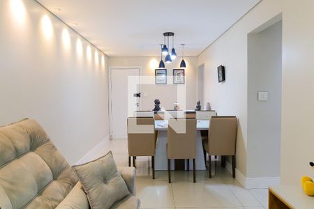 Sala de apartamento para alugar com 3 quartos, 62m² em Jardim Utinga, Santo André