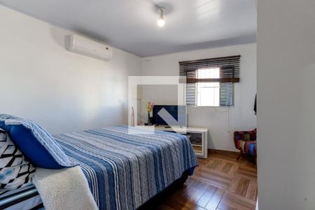 Quarto 1 de casa para alugar com 2 quartos, 60m² em Vila Nivi, São Paulo