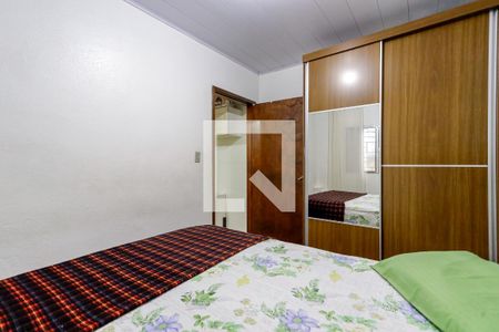 Quarto 2 de casa para alugar com 2 quartos, 60m² em Vila Nivi, São Paulo