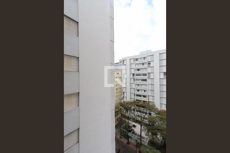 Vista de apartamento à venda com 3 quartos, 130m² em Itaim Bibi, São Paulo