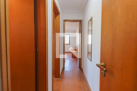 Corredor de apartamento para alugar com 2 quartos, 60m² em Batel, Curitiba