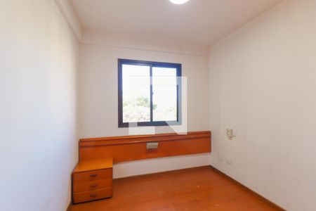 Quarto 1 de apartamento para alugar com 2 quartos, 60m² em Batel, Curitiba