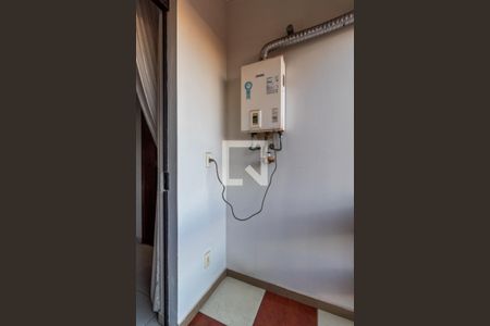 Casa à venda com 280m², 3 quartos e 4 vagas Casa à venda com 280m², 3 quartos e 4 vagasSacada