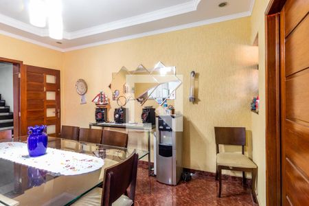 Casa à venda com 280m², 3 quartos e 4 vagas Casa à venda com 280m², 3 quartos e 4 vagasSala de Jantar