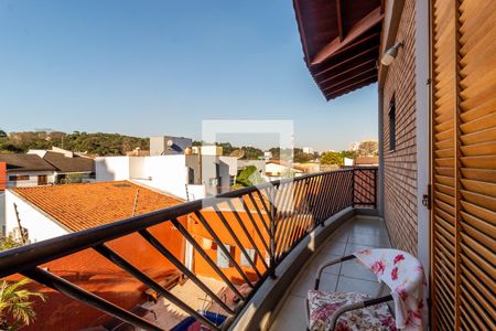 Casa à venda com 280m², 3 quartos e 4 vagas Casa à venda com 280m², 3 quartos e 4 vagasSacada Quarto 2