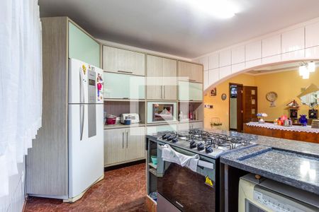 Casa à venda com 280m², 3 quartos e 4 vagas Casa à venda com 280m², 3 quartos e 4 vagasCozinha
