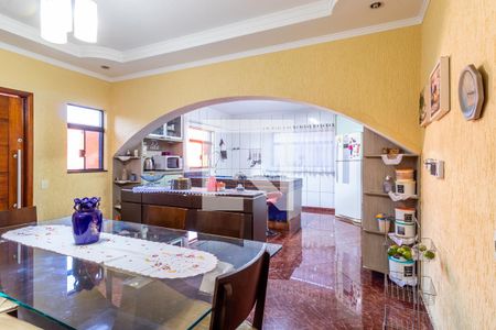 Casa à venda com 280m², 3 quartos e 4 vagas Casa à venda com 280m², 3 quartos e 4 vagasSala de Jantar