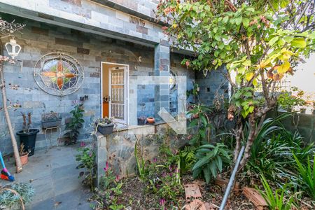 Varanda de casa à venda com 3 quartos, 360m² em Mantiqueira, Belo Horizonte