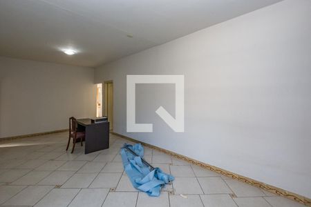 Sala de casa à venda com 5 quartos, 250m² em Padre Eustáquio, Belo Horizonte