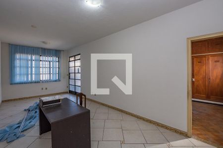 Sala de casa para alugar com 5 quartos, 250m² em Padre Eustáquio, Belo Horizonte