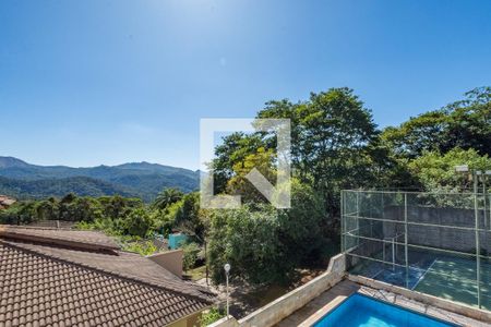 Casa de condomínio à venda com 700m², 4 quartos e 5 vagas Casa de condomínio à venda com 700m², 4 quartos e 5 vagasSemi suíte 2