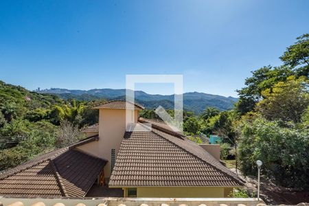 Casa de condomínio à venda com 700m², 4 quartos e 5 vagas Casa de condomínio à venda com 700m², 4 quartos e 5 vagasSemi suíte 2