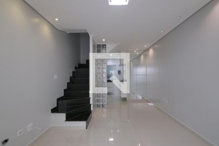 Sala de casa de condomínio à venda com 2 quartos, 125m² em Vila Granada, São Paulo