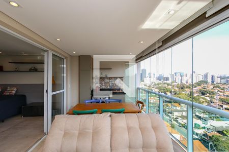 Sala/Varanda de apartamento para alugar com 1 quarto, 66m² em Brooklin, São Paulo