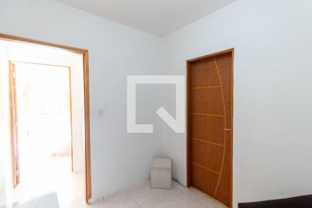 Quarto 1 de casa para alugar com 2 quartos, 63m² em Vila Ré, São Paulo