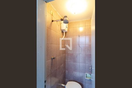 Casa à venda com 138m², 3 quartos e 2 vagas Casa à venda com 138m², 3 quartos e 2 vagasBanheiro de Serviço
