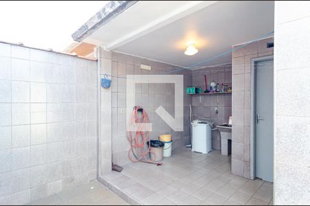 Casa à venda com 138m², 3 quartos e 2 vagas Casa à venda com 138m², 3 quartos e 2 vagasLavanderia