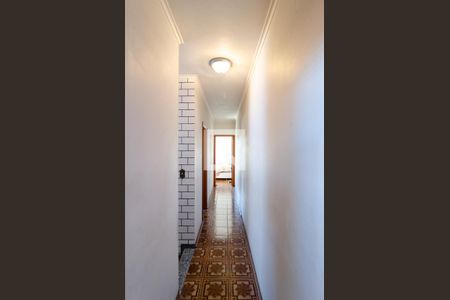 Casa à venda com 138m², 3 quartos e 2 vagas Casa à venda com 138m², 3 quartos e 2 vagasCorredor