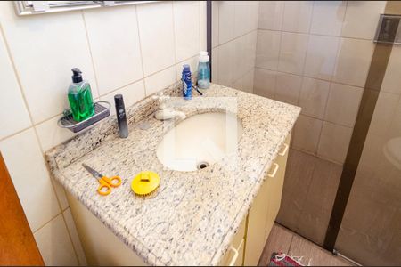 Casa à venda com 138m², 3 quartos e 2 vagas Casa à venda com 138m², 3 quartos e 2 vagasBanheiro Social