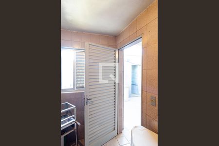 Casa à venda com 138m², 3 quartos e 2 vagas Casa à venda com 138m², 3 quartos e 2 vagasQuarto de Serviço